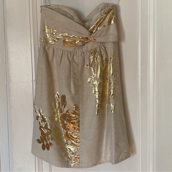 Flirty Tibi strapless dress in nude canvas with gold thread - Picture 3 of 6